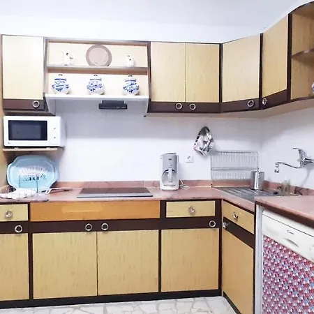 Apartment Amplio, Centro, Zona Begona Y Al Lado De La Playa Gijon