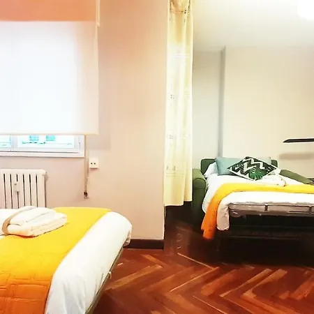 Amplio, Centro, Zona Begona Y Al Lado De La Playa Gijón