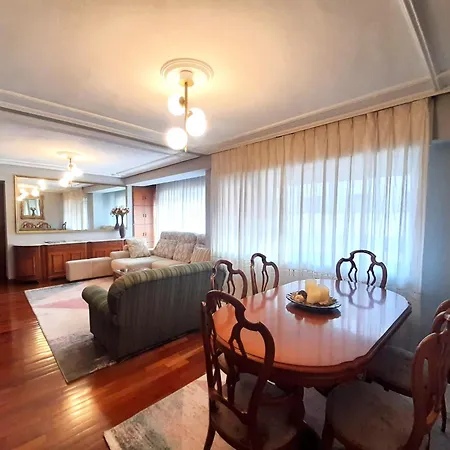 Amplio, Centro, Zona Begona Y Al Lado De La Playa Gijón