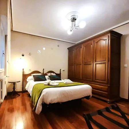 Amplio, Centro, Zona Begona Y Al Lado De La Playa