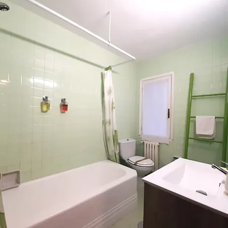 Apartmán Amplio, Centro, Zona Begona Y Al Lado De La Playa Gijón