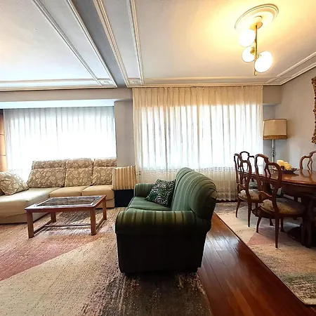 Amplio, Centro, Zona Begona Y Al Lado De La Playa * Gijón