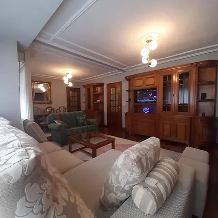 Amplio, Centro, Zona Begona Y Al Lado De La Playa Apartmán Gijón